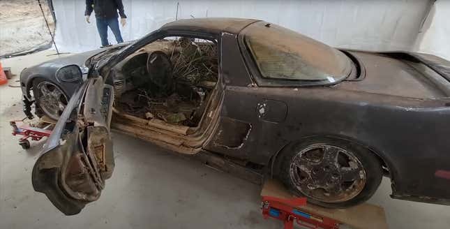 Image for article titled Here&#39;s How Bad That First-Gen Acura NSX Looks After 20 Years in a River